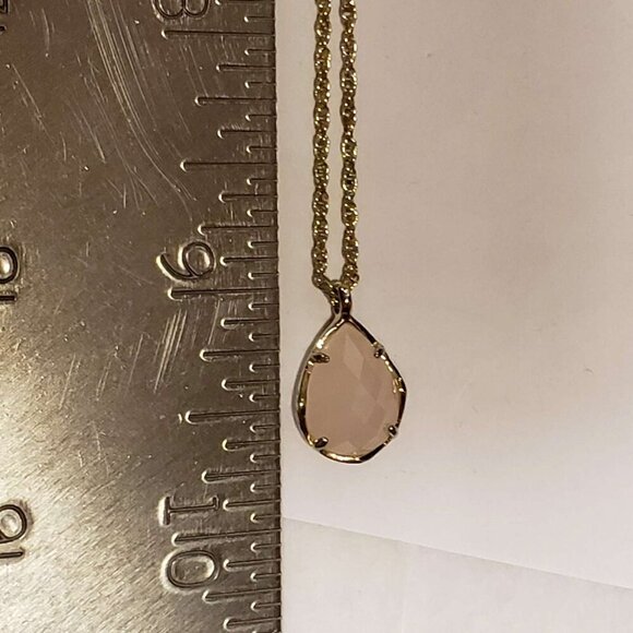 Kendra Scott Kiri Necklace Rose Pink Quartz Stone - Picture 3 of 5